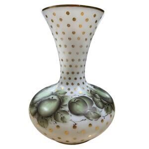 Vintage Fenton "Charlton" Large Long Neck Vase Apples Pears in Good Condition